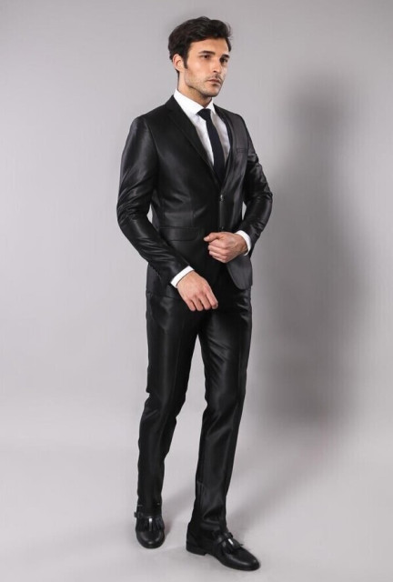 WSS Modeled Shiny Black Suit | Wessi